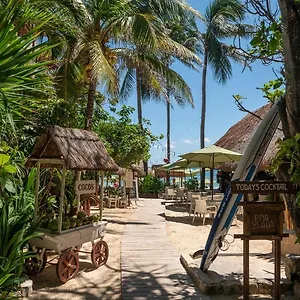 Casa Colibri 4*, Playa del Carmen Mexico